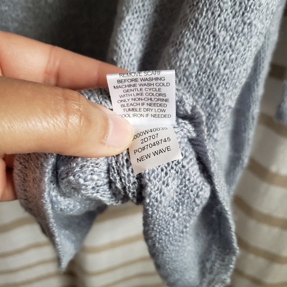 Live and Let Live | Blue Knit Sweater and Scarf - Picture 6 of 6